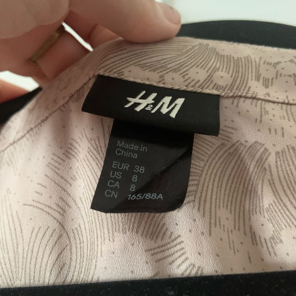 Flowy top - Picture 2 of 2